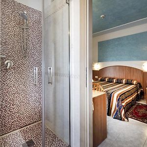 Single Room Balcony